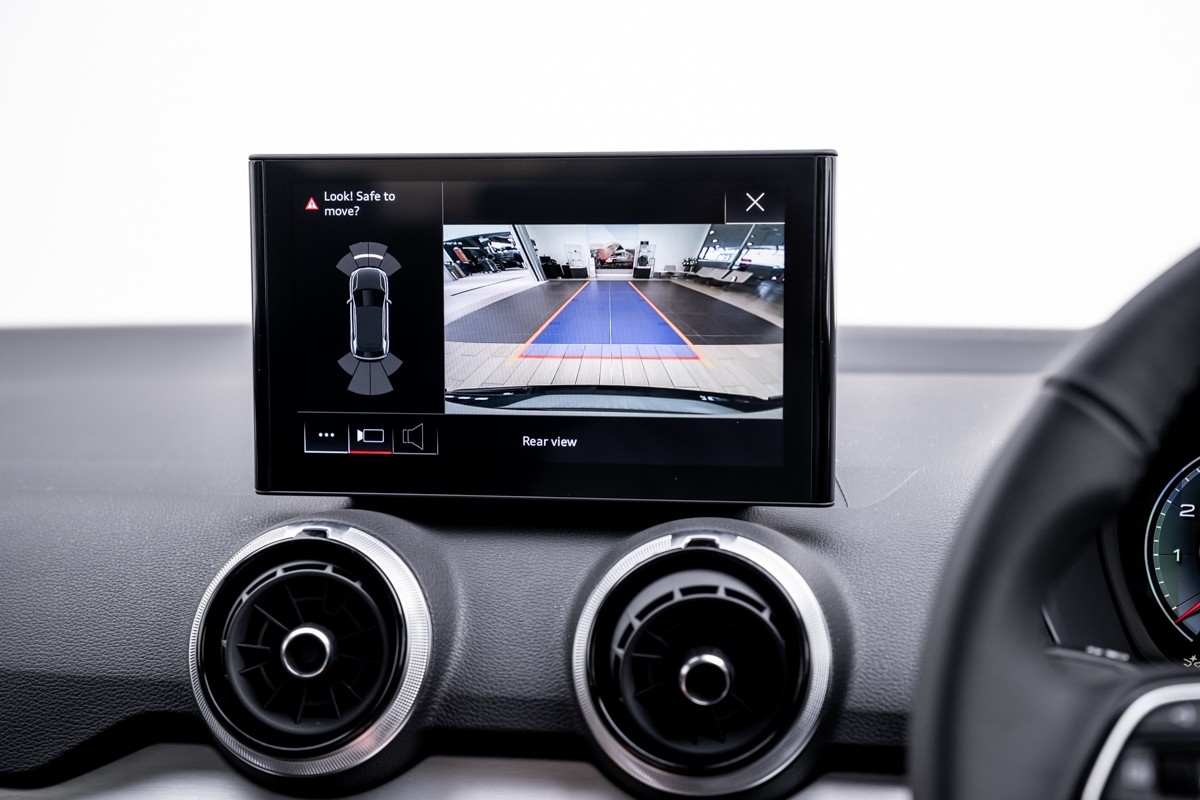 Audi Q2 35 TFSI S TRONIC 110 KW