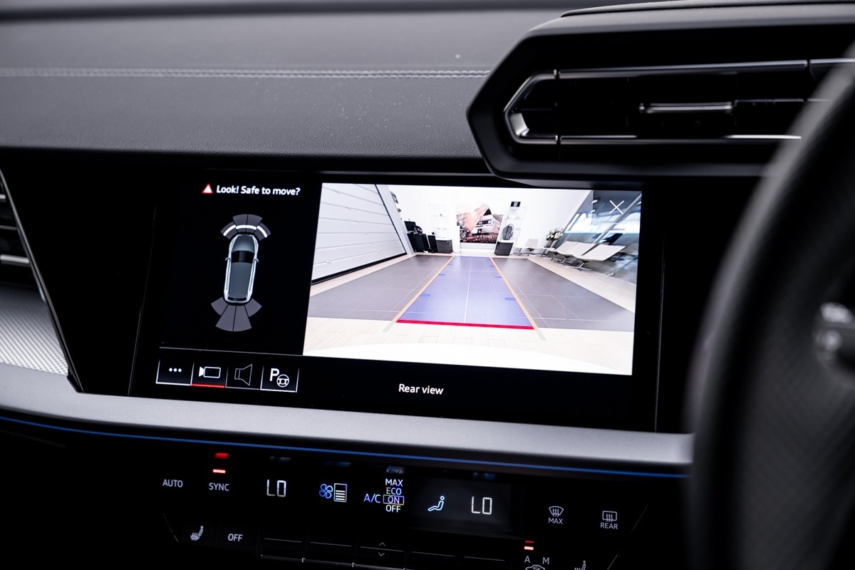 Audi S3 SPORTBACK TFSI 245 KW