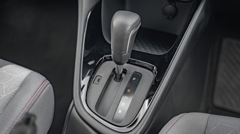 2022 Toyota Yaris 17