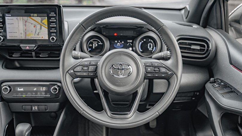 2022 Toyota Yaris 11