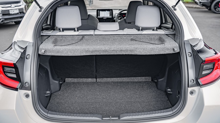 2022 Toyota Yaris 18