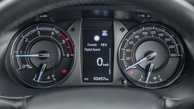 2023 Toyota Hilux 12