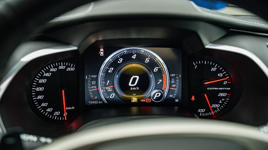 2016 Chevrolet Corvette 13