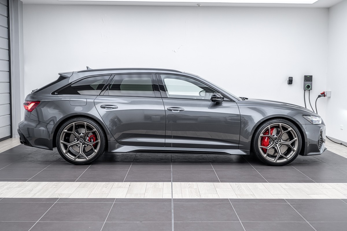 Audi RS6 RS 6 AVANT PERFORMANCE TFSI