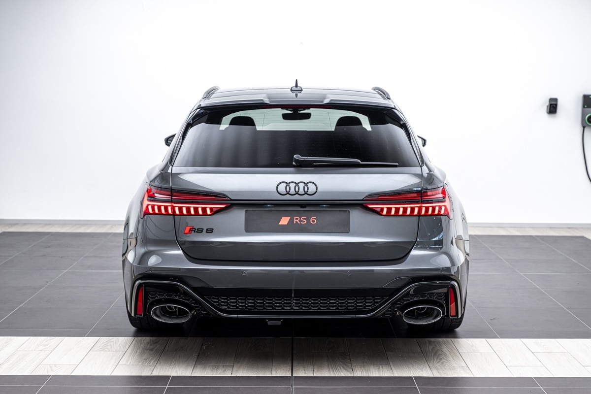 Audi RS6 RS 6 AVANT PERFORMANCE TFSI
