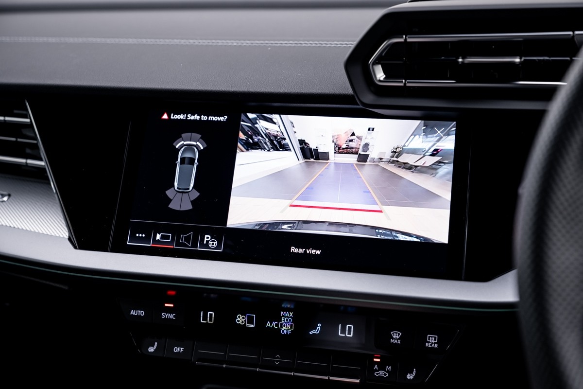 Audi S3 SPORTBACK TFSI 245 KW