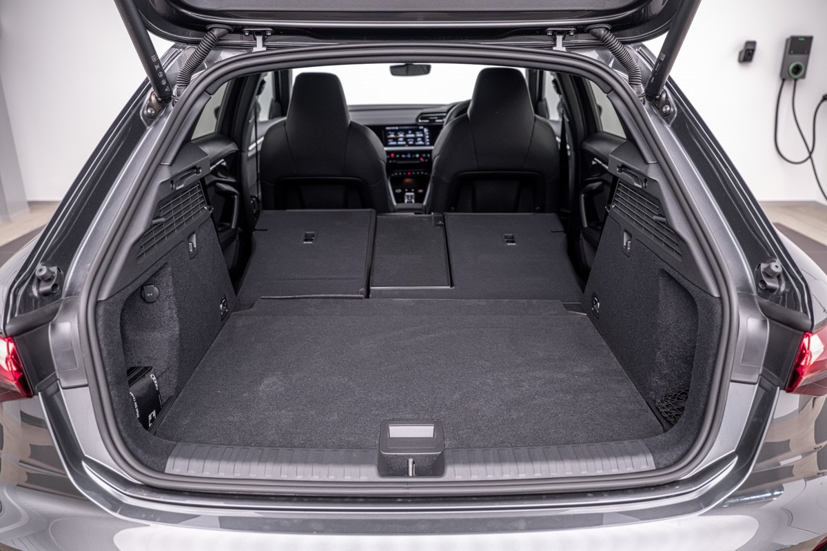 Audi S3 SPORTBACK TFSI 245 KW