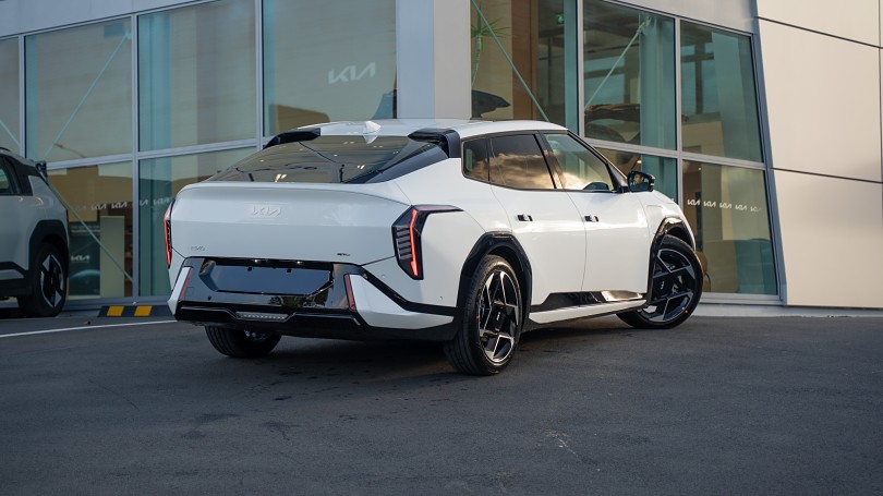 2025 Kia EV4 2