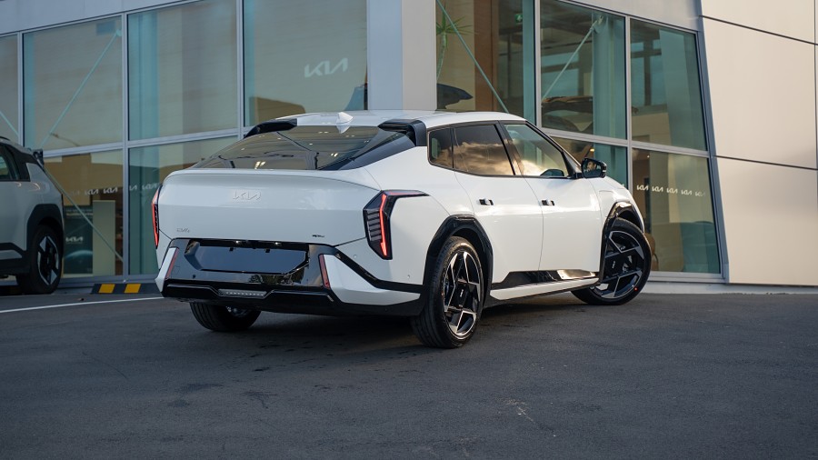 2025 Kia EV4 2