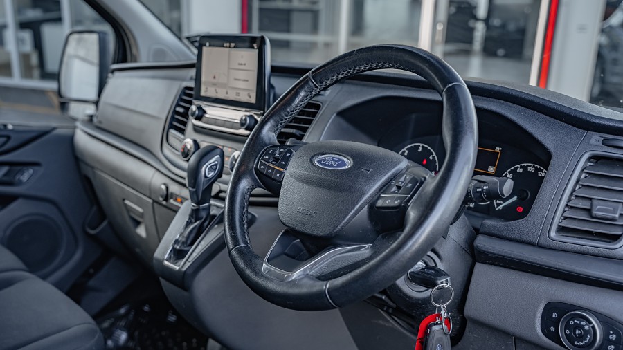 2019 Ford Transit 9