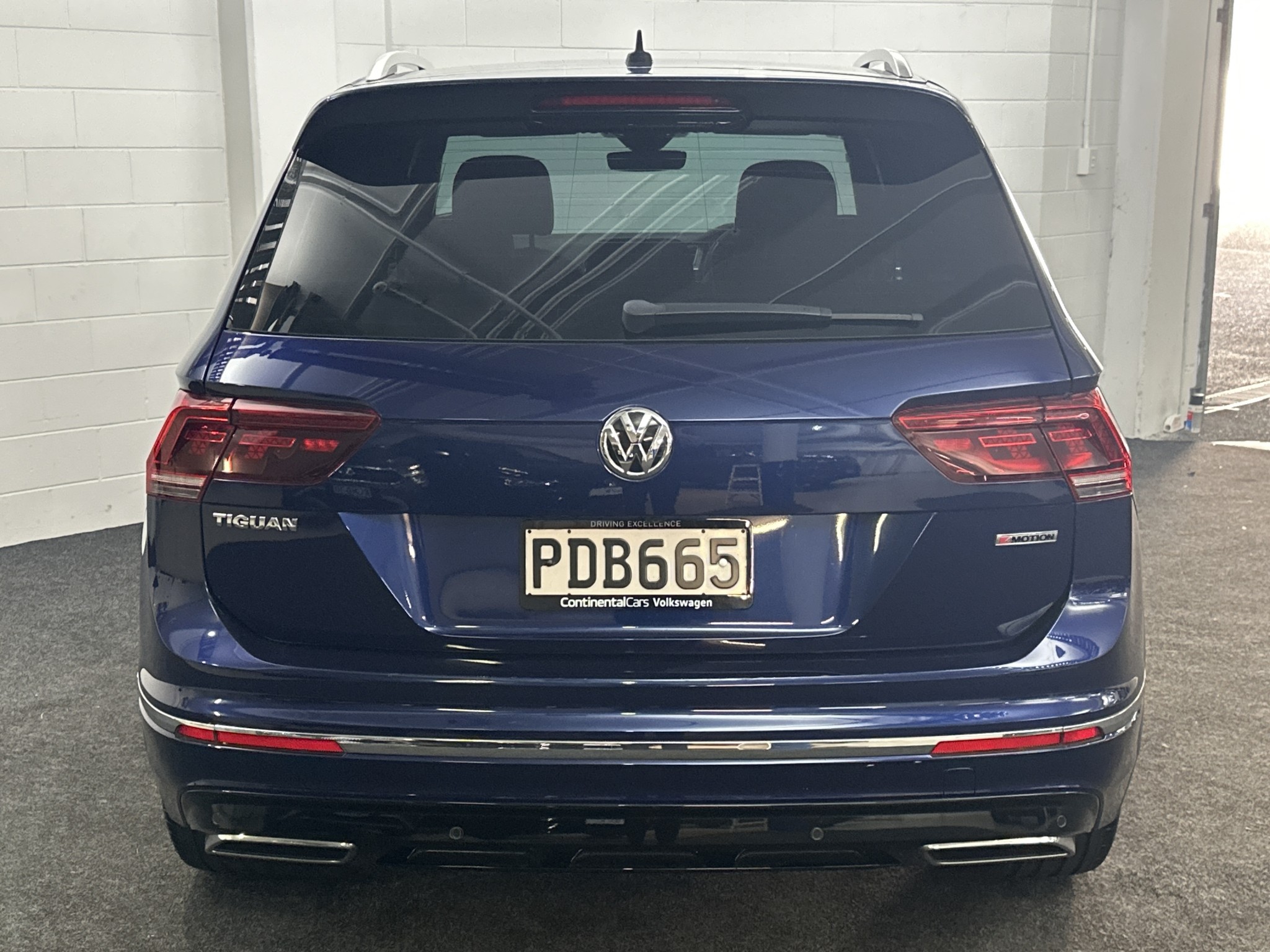 Volkswagen Tiguan TSI R-LINE 4MOTION