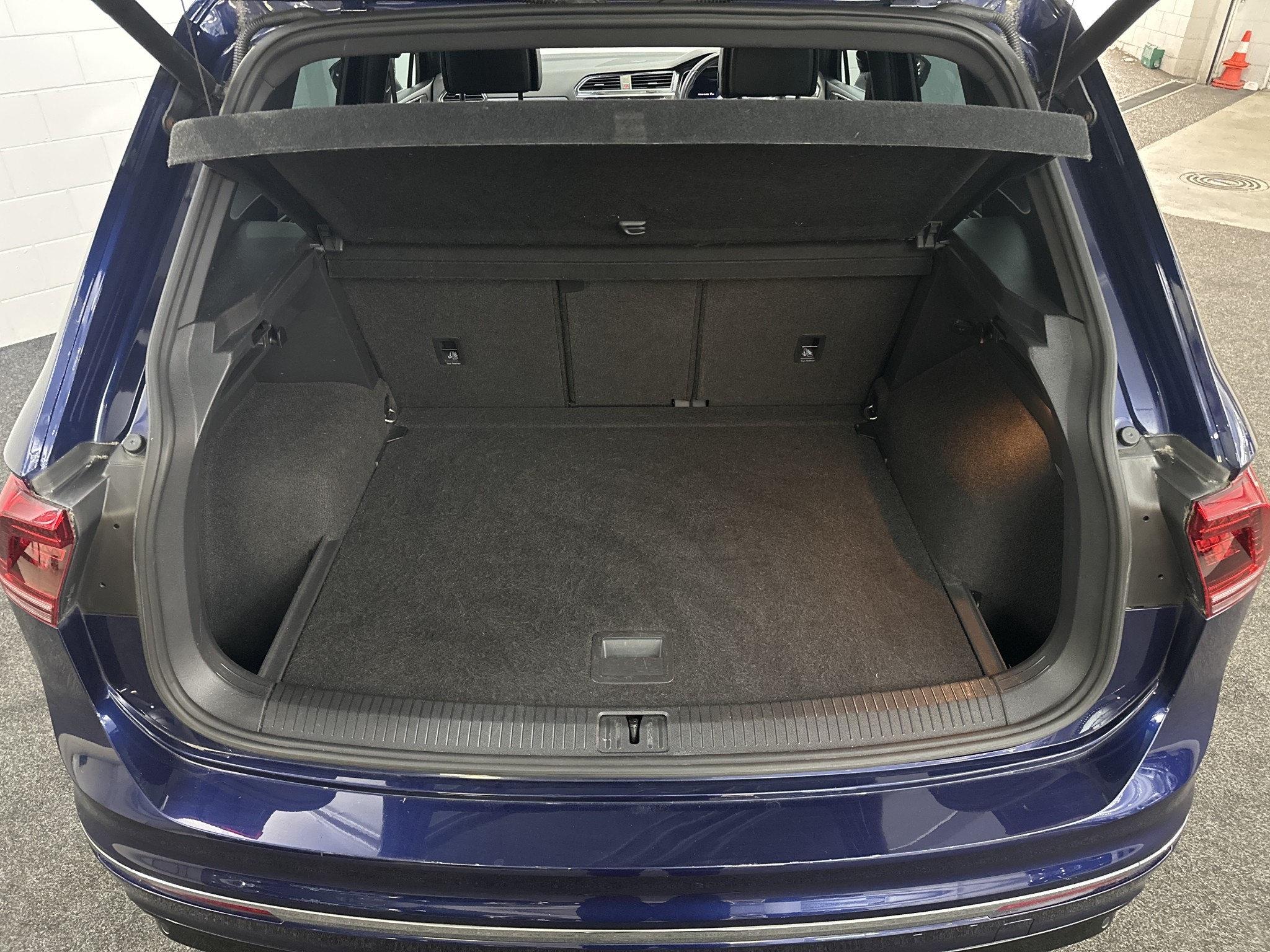 Volkswagen Tiguan TSI R-LINE 4MOTION