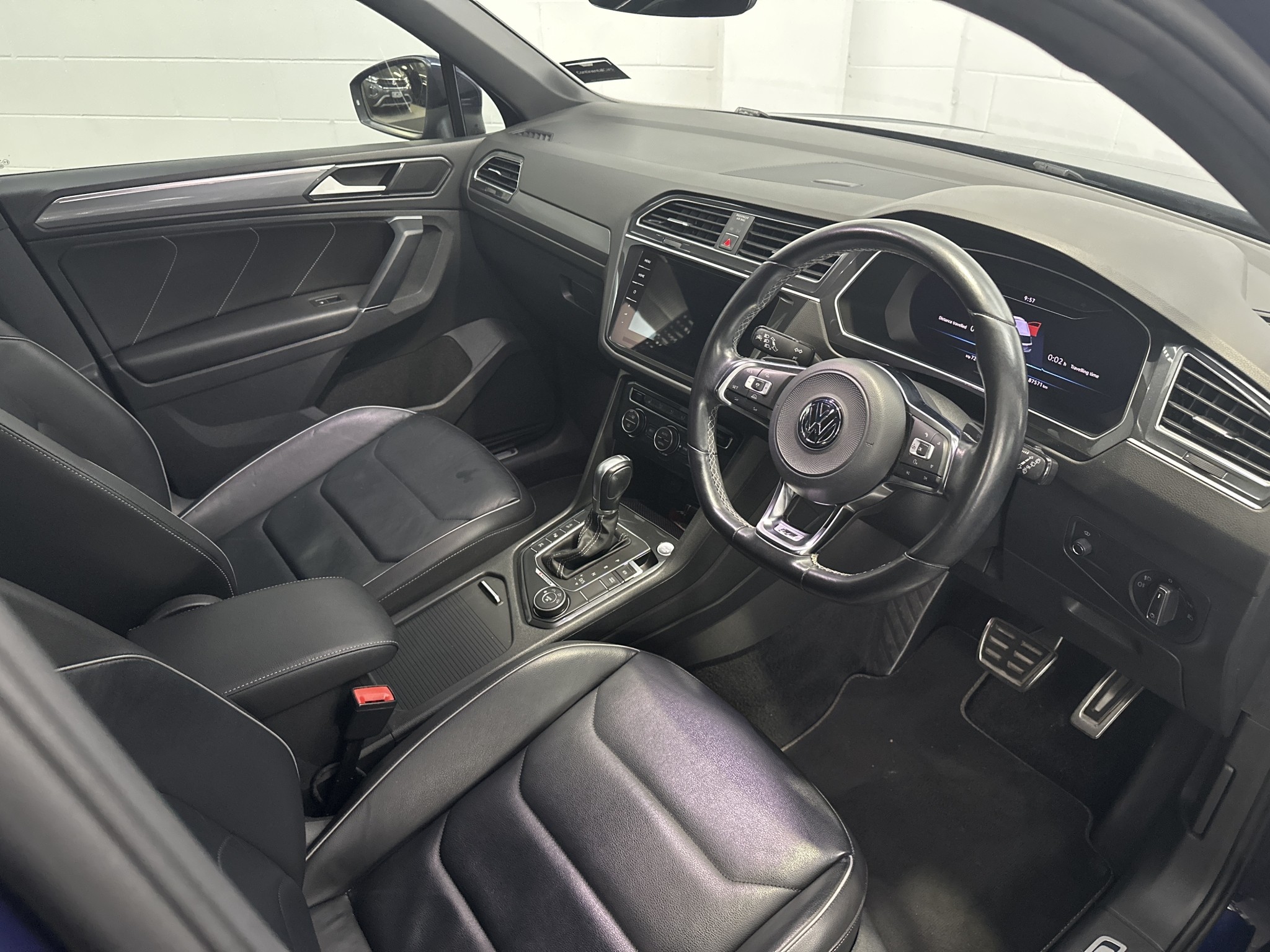 Volkswagen Tiguan TSI R-LINE 4MOTION