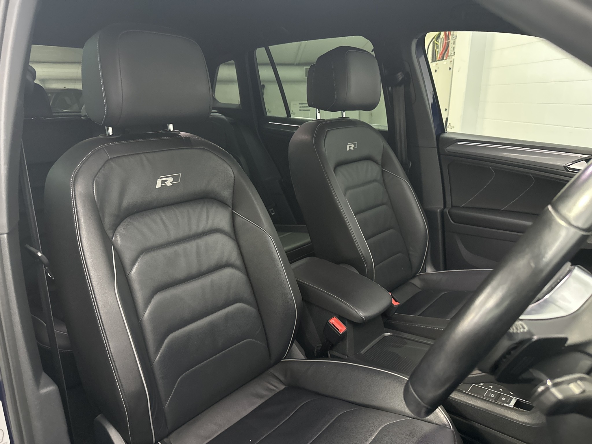 Volkswagen Tiguan TSI R-LINE 4MOTION