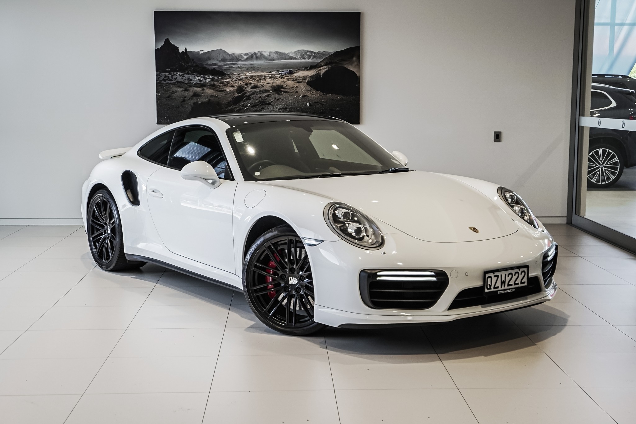 Porsche 911 Turbo 3.8P/4Wd/7Am