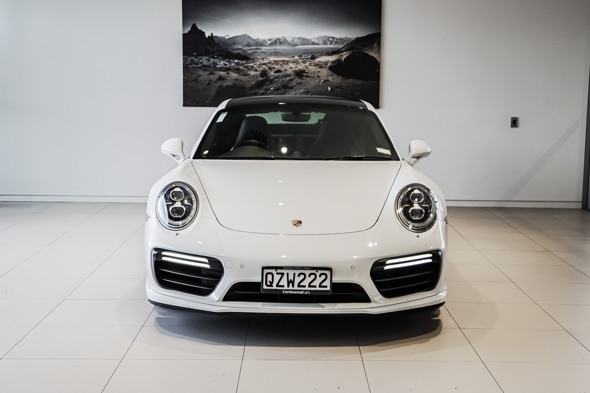 Porsche 911 Turbo 3.8P/4Wd/7Am