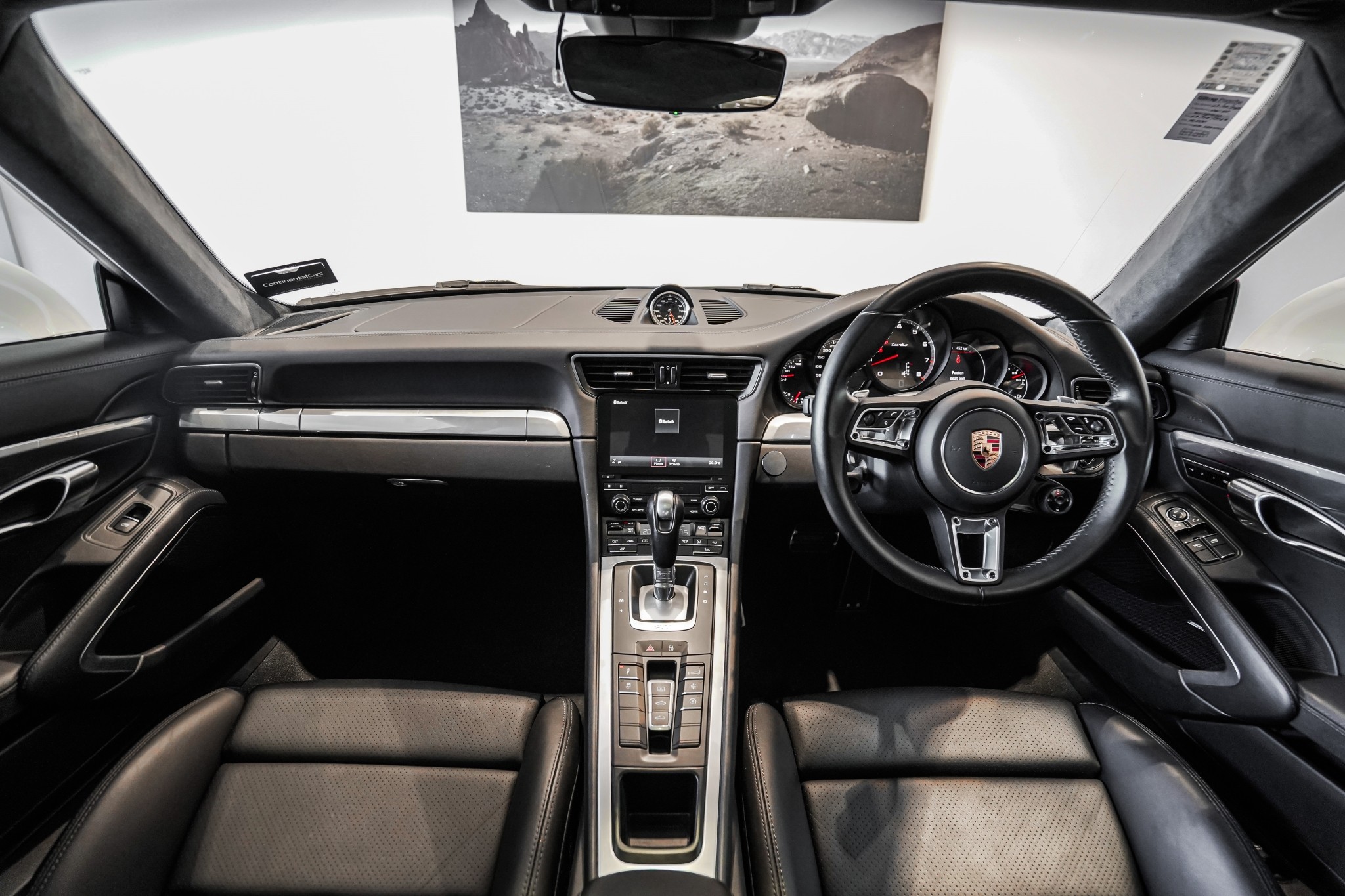 Porsche 911 Turbo 3.8P/4Wd/7Am