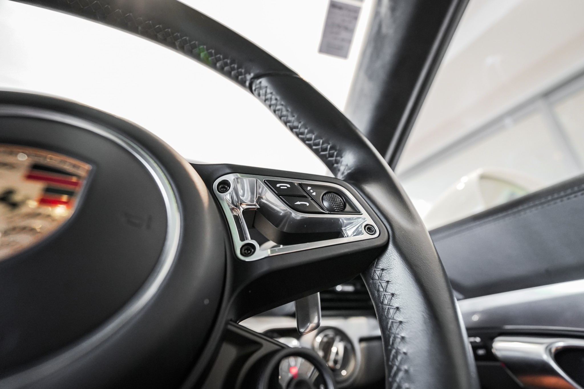 Porsche 911 Turbo 3.8P/4Wd/7Am