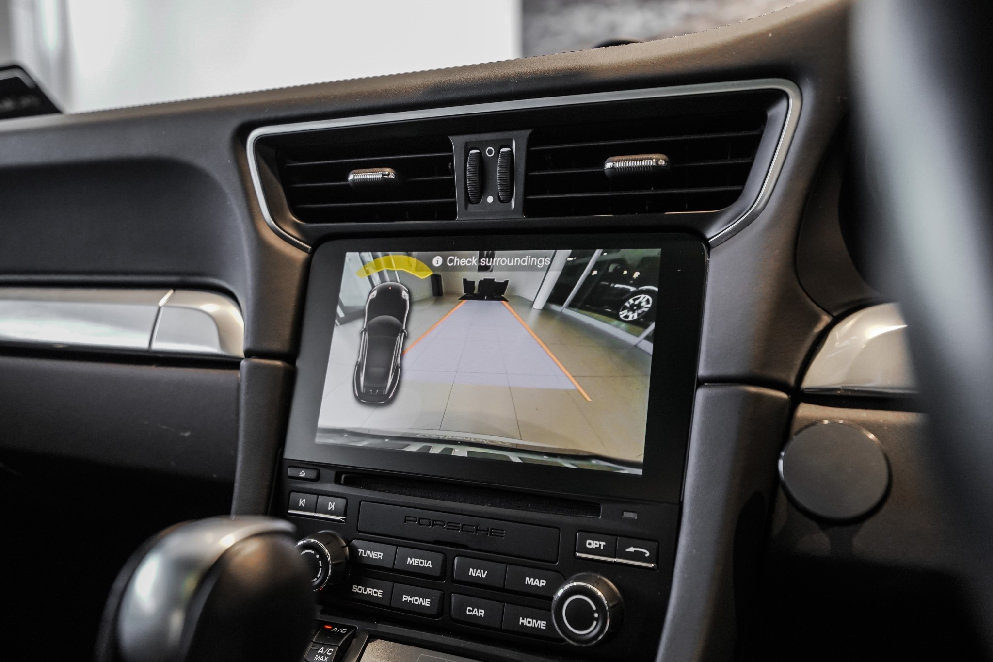 Porsche 911 Turbo 3.8P/4Wd/7Am