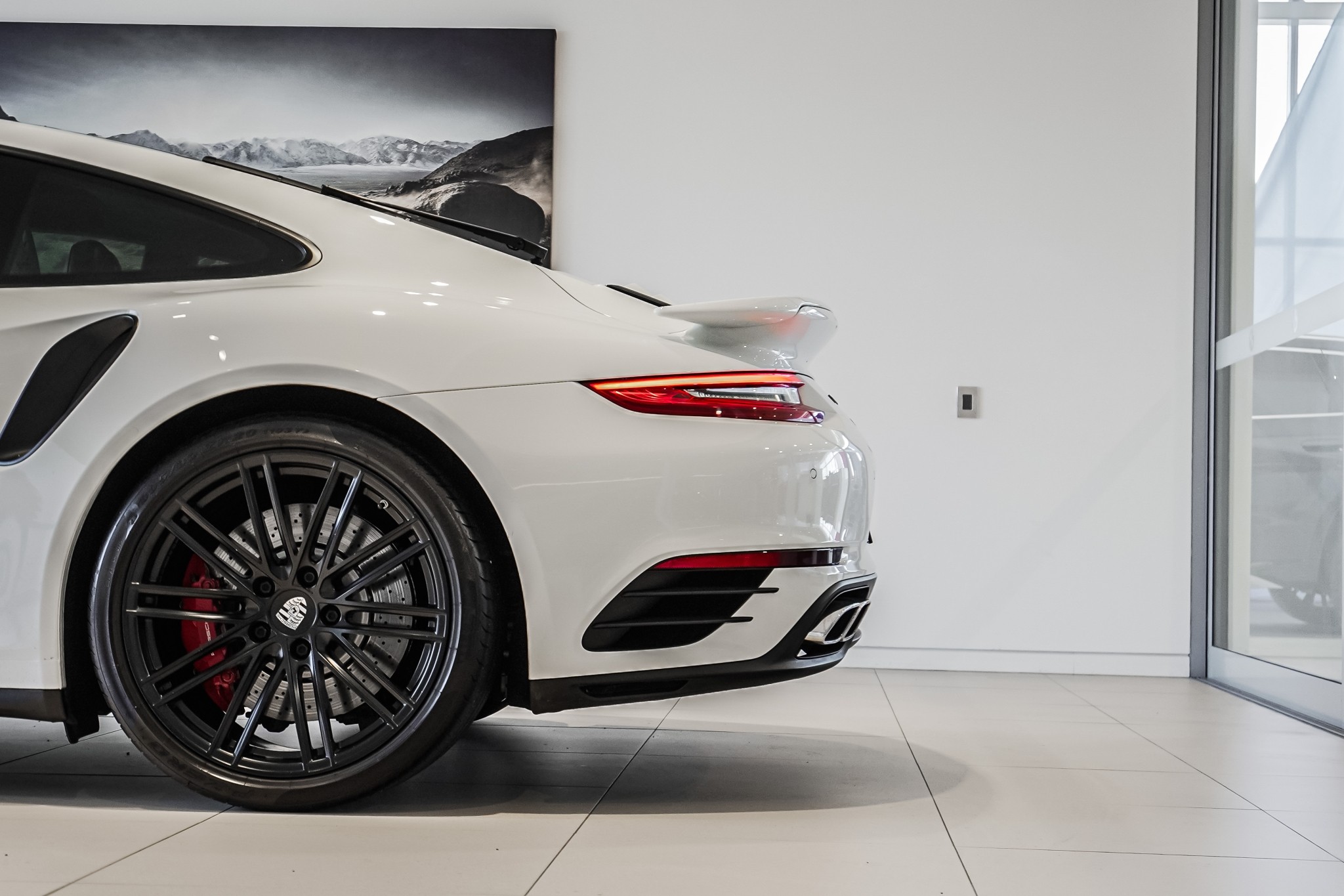 Porsche 911 Turbo 3.8P/4Wd/7Am