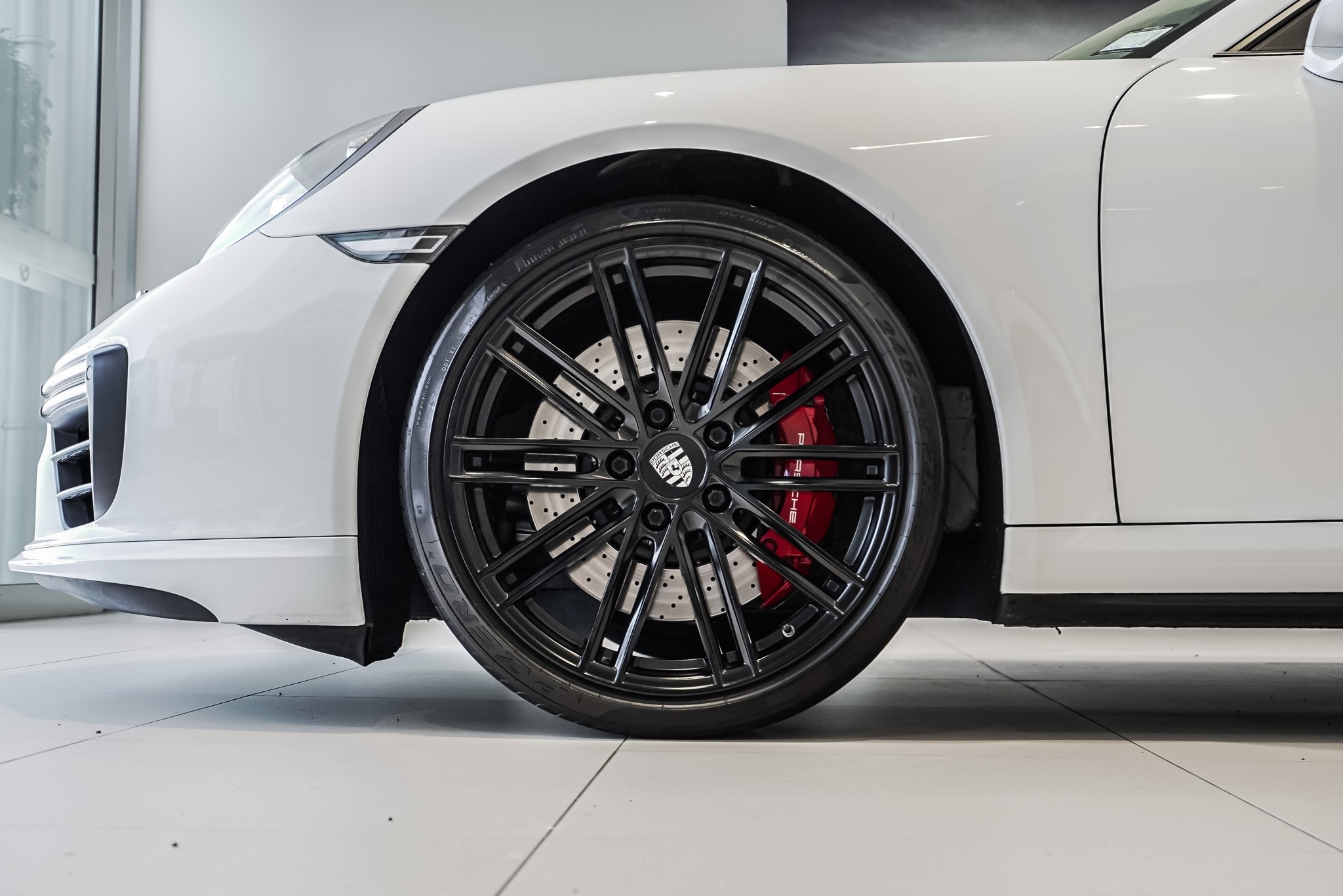 Porsche 911 Turbo 3.8P/4Wd/7Am