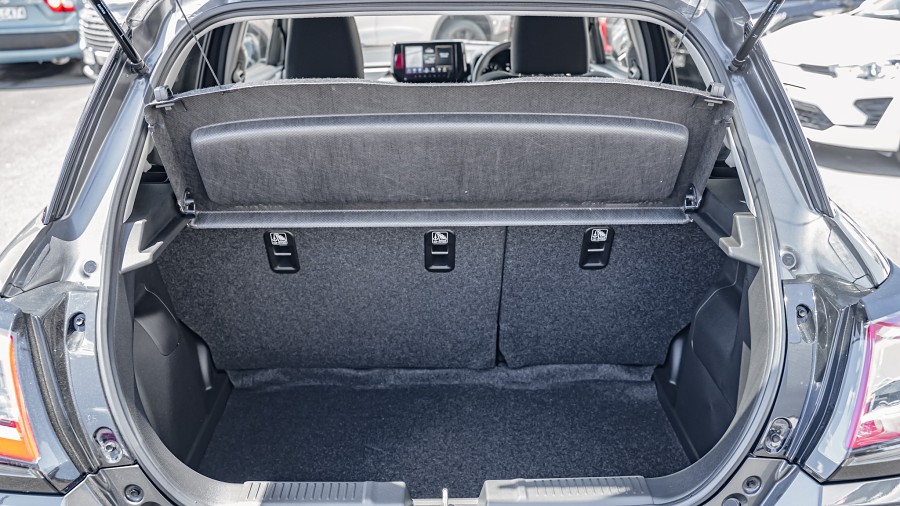 2025 Suzuki Swift 19