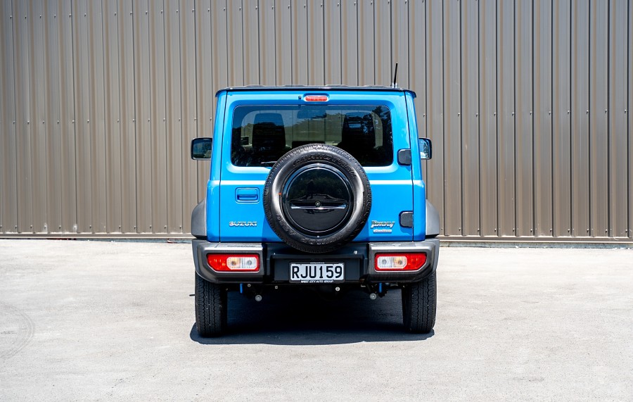 2025 Suzuki Jimny 4