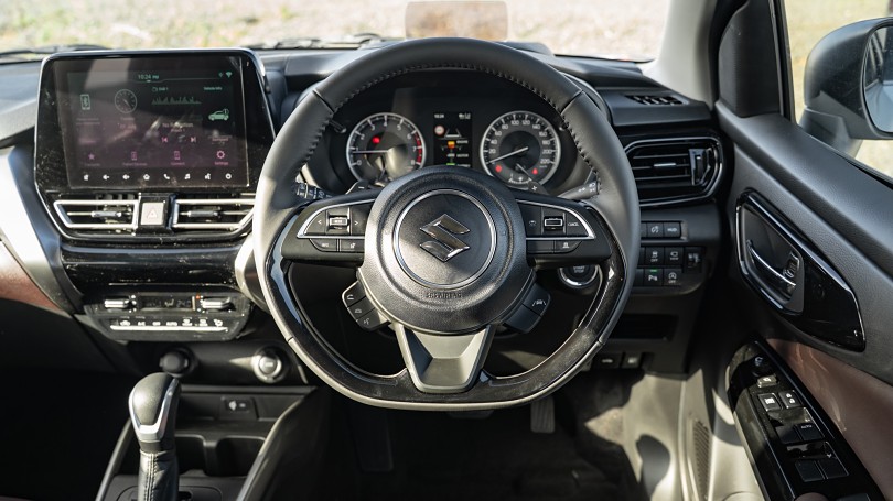 2025 Suzuki FRONX 11