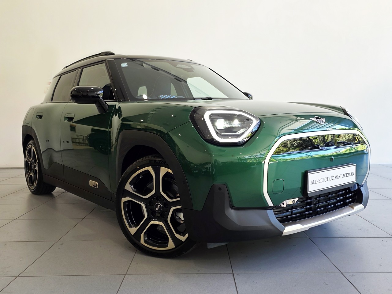 MINI Aceman SE Favoured
