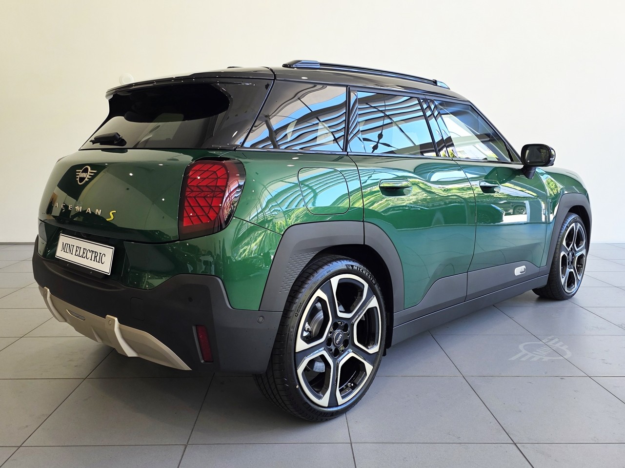 MINI Aceman SE Favoured