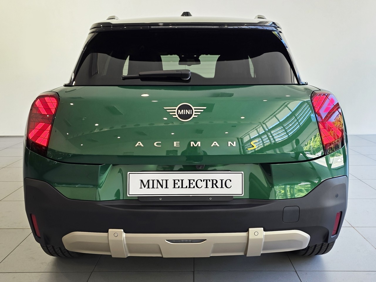 MINI Aceman SE Favoured