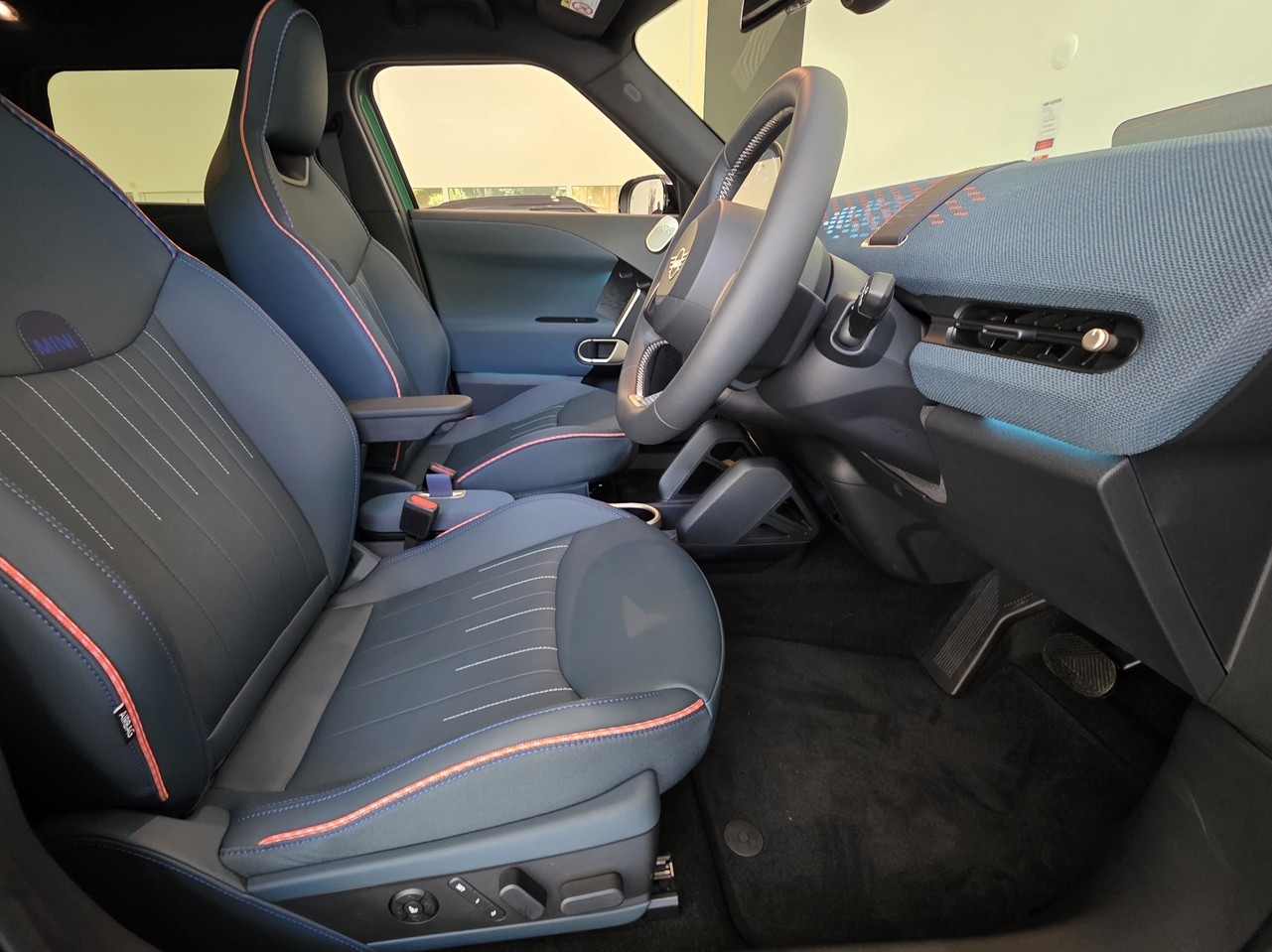 MINI Aceman SE Favoured