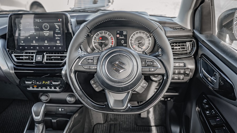 2025 Suzuki FRONX 11