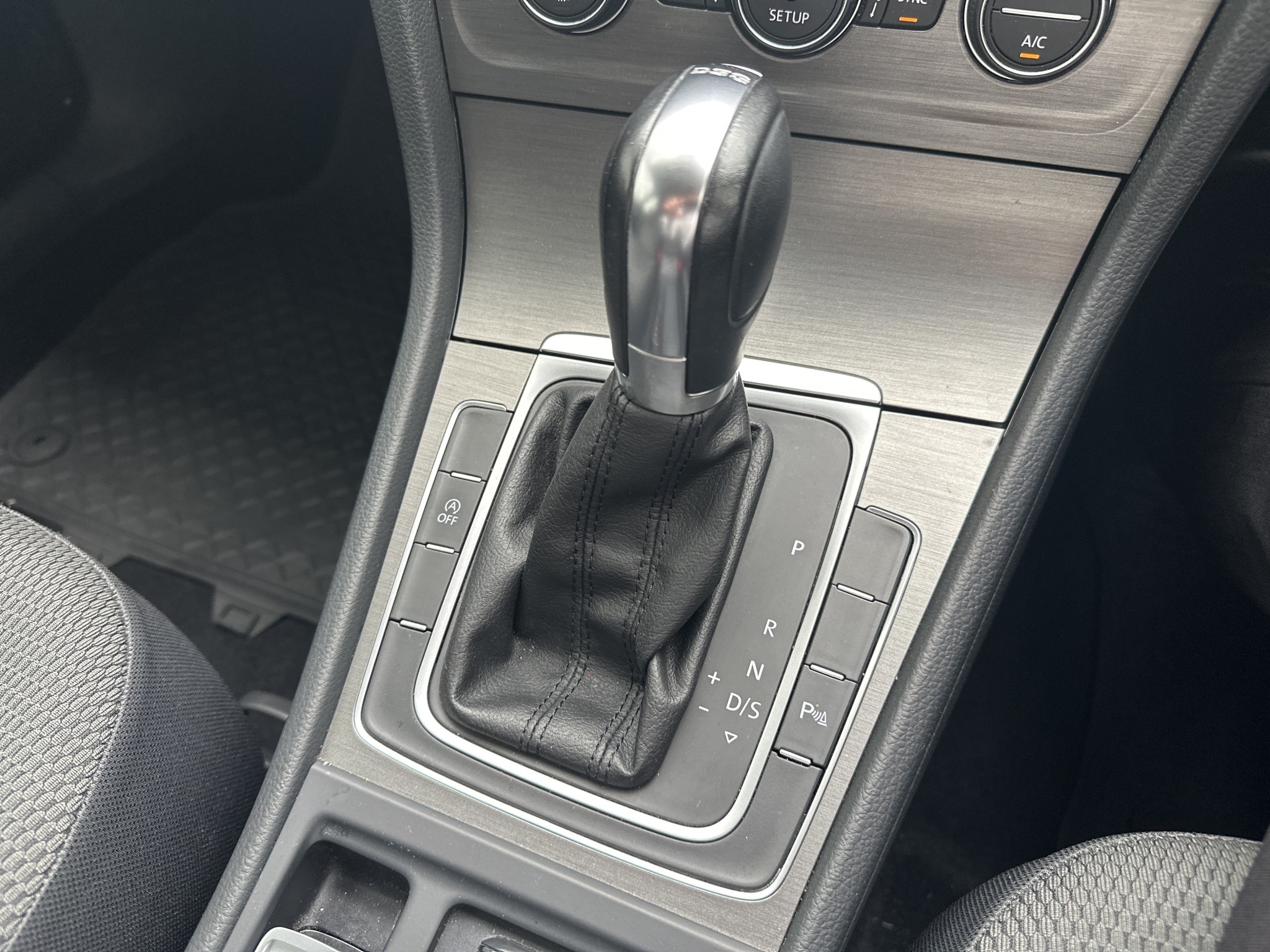 Volkswagen Golf TSI COMFORTLINE 7DSG