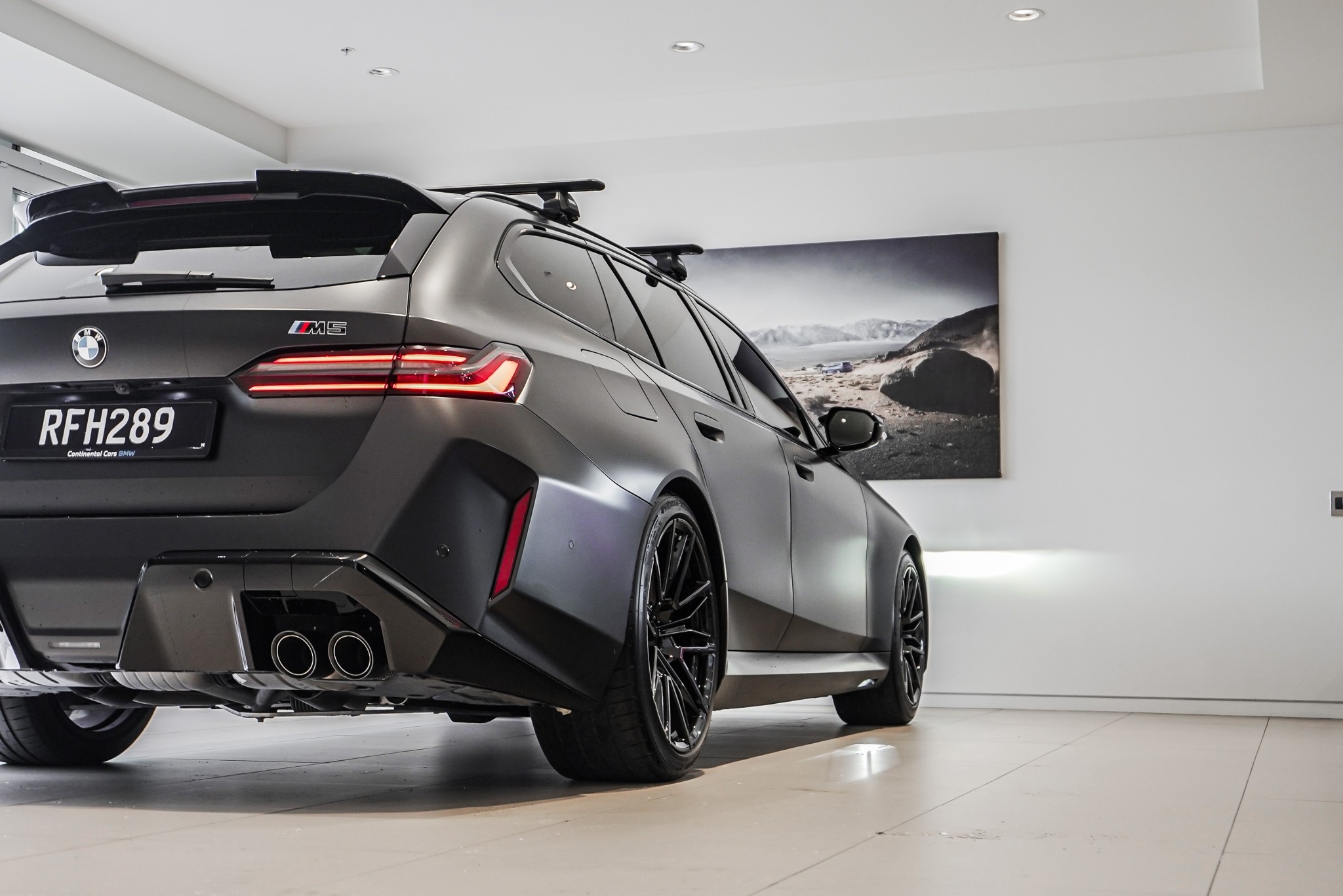 BMW M5 PHEV/4WD/8AT/SW