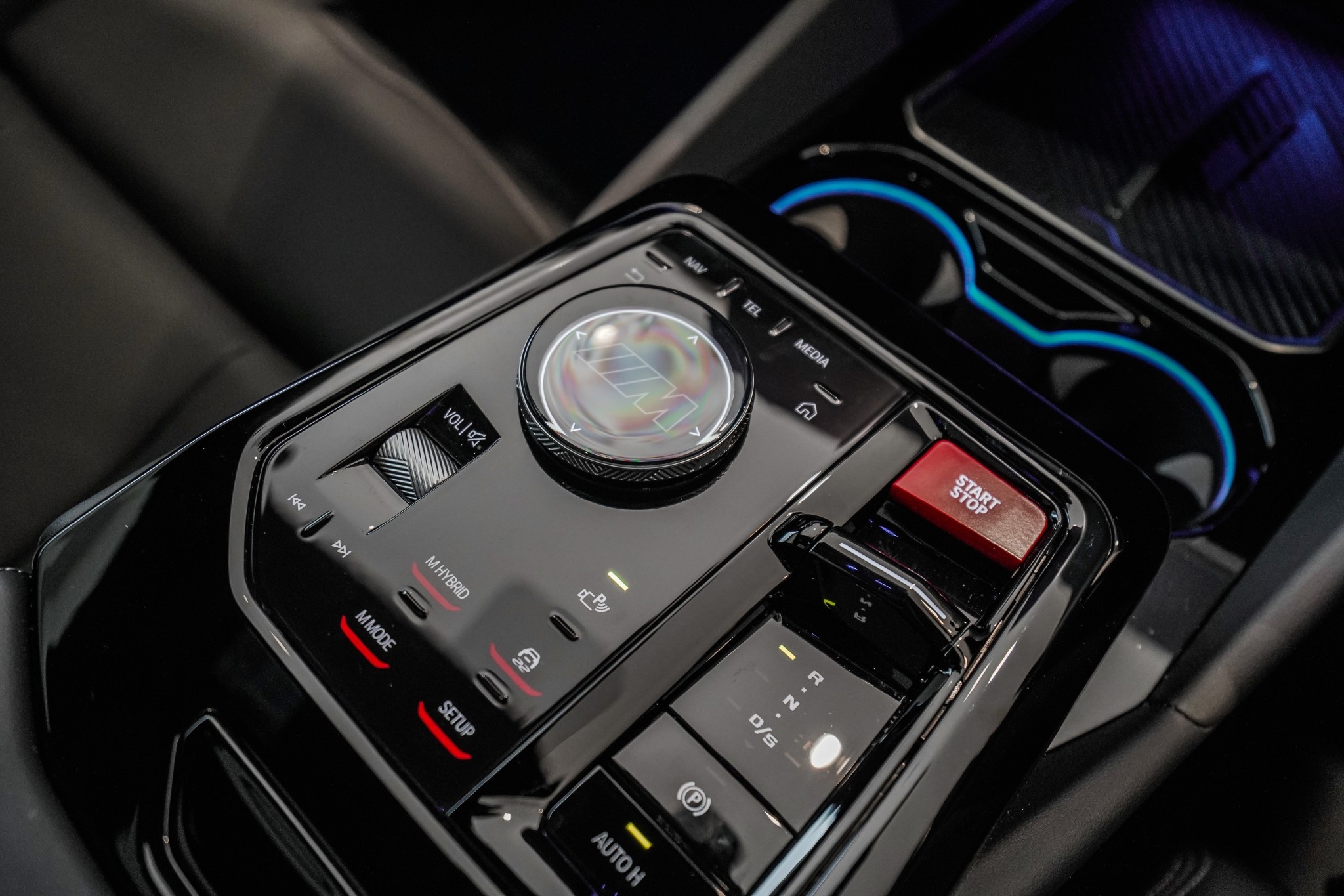 BMW M5 PHEV/4WD/8AT/SW