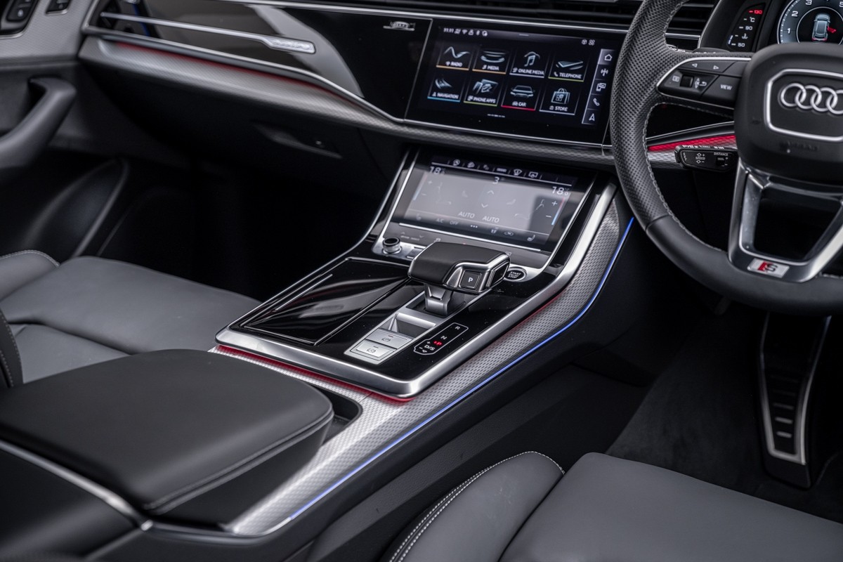 Audi Q8 55 TFSI QUATTRO TIPTRONIC