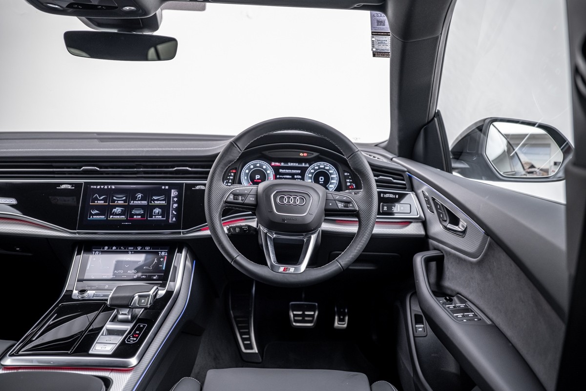 Audi Q8 55 TFSI QUATTRO TIPTRONIC