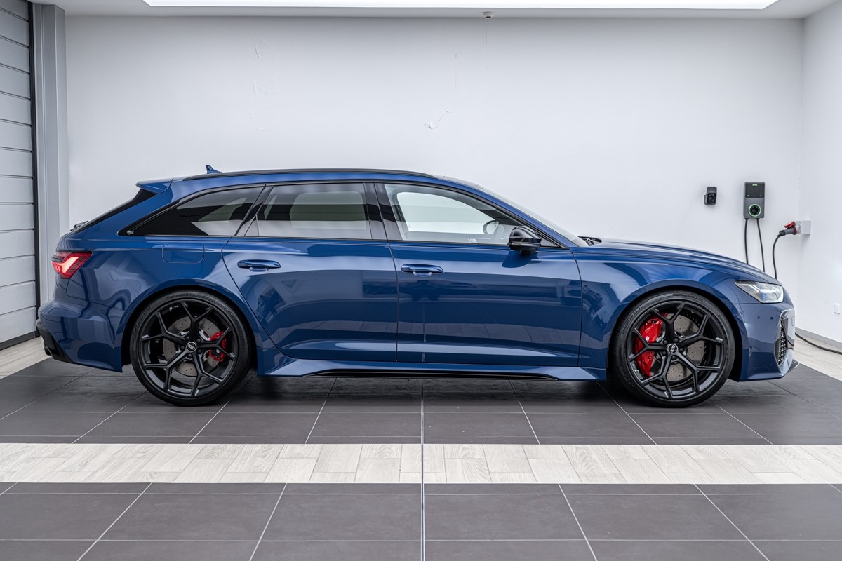 Audi RS6 AVANT PERFORMANCE