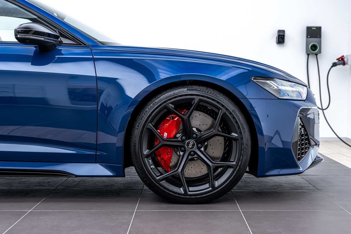 Audi RS6 AVANT PERFORMANCE