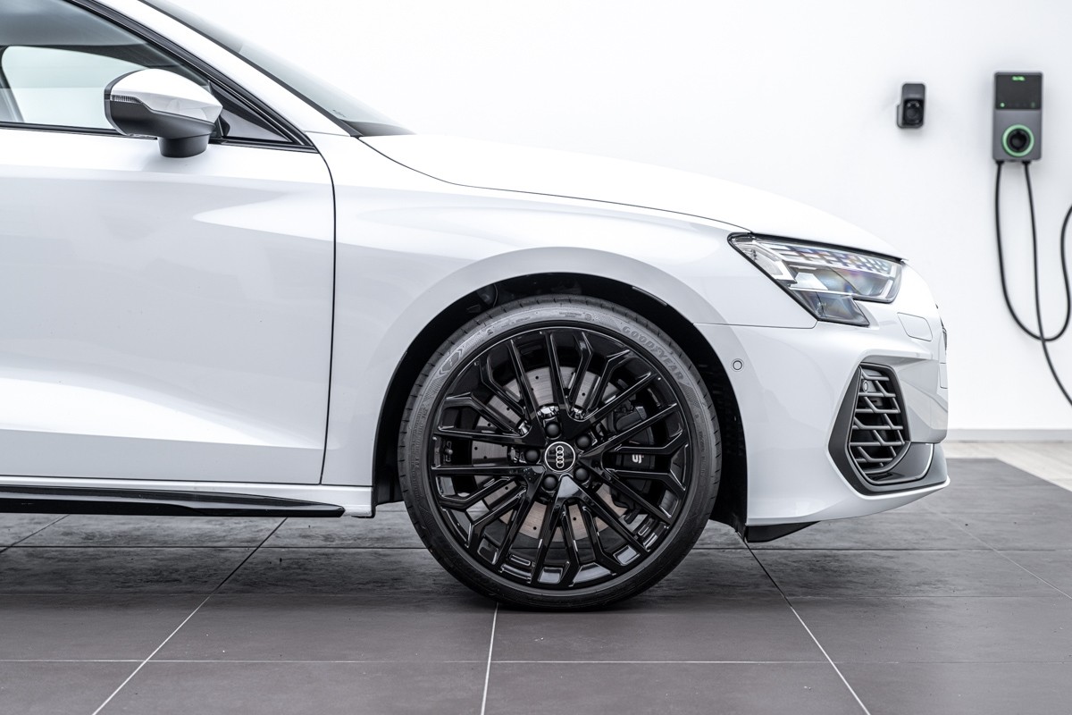 Audi S3 SPORTBACK TFSI 245 KW