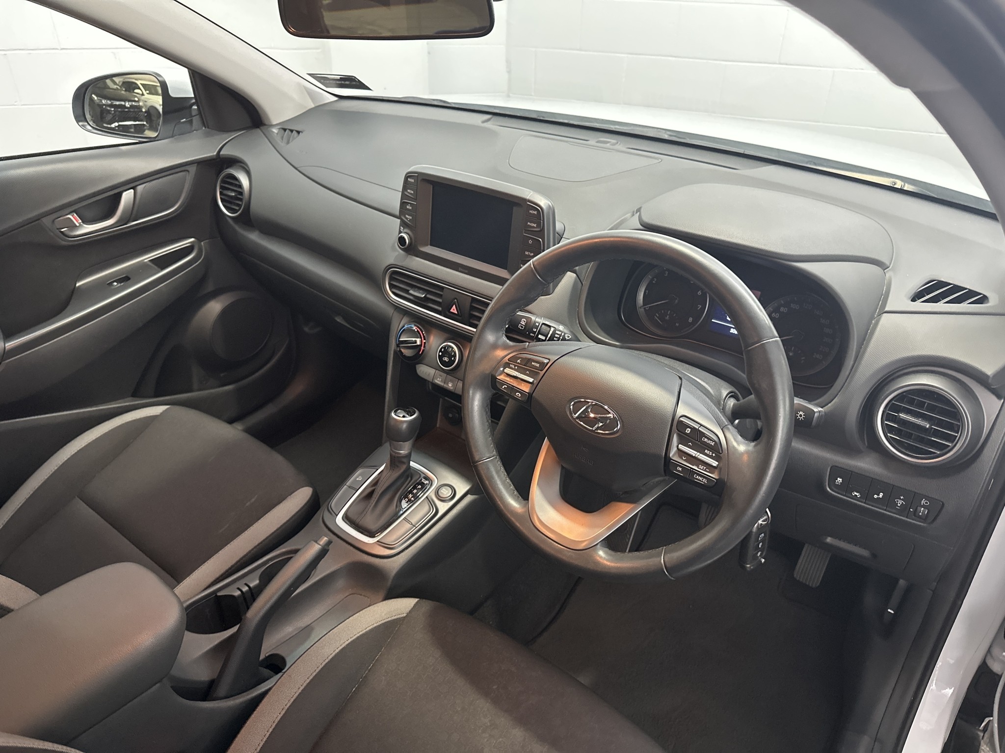 Hyundai Kona 2.0 2WD 2.0P/6AT