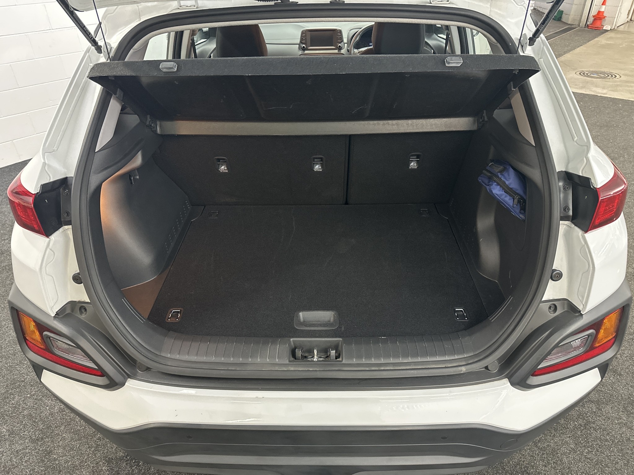 Hyundai Kona 2.0 2WD 2.0P/6AT