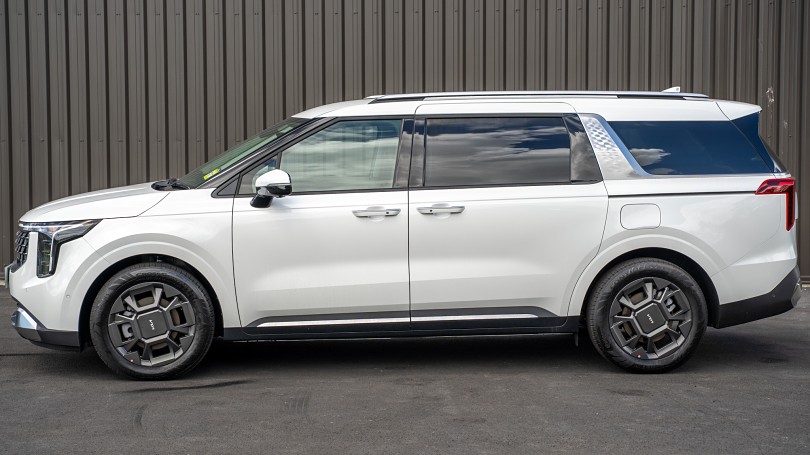 2026 Kia Carnival 5