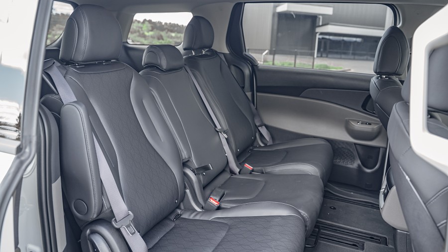 2026 Kia Carnival 16