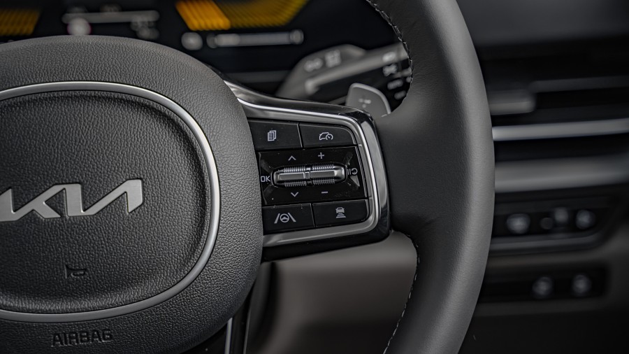 2025 Kia Carnival 14