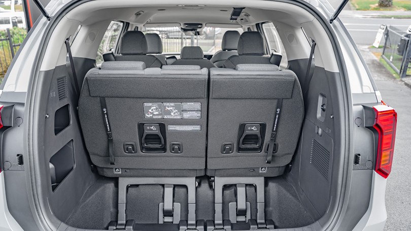 2025 Kia Carnival 20