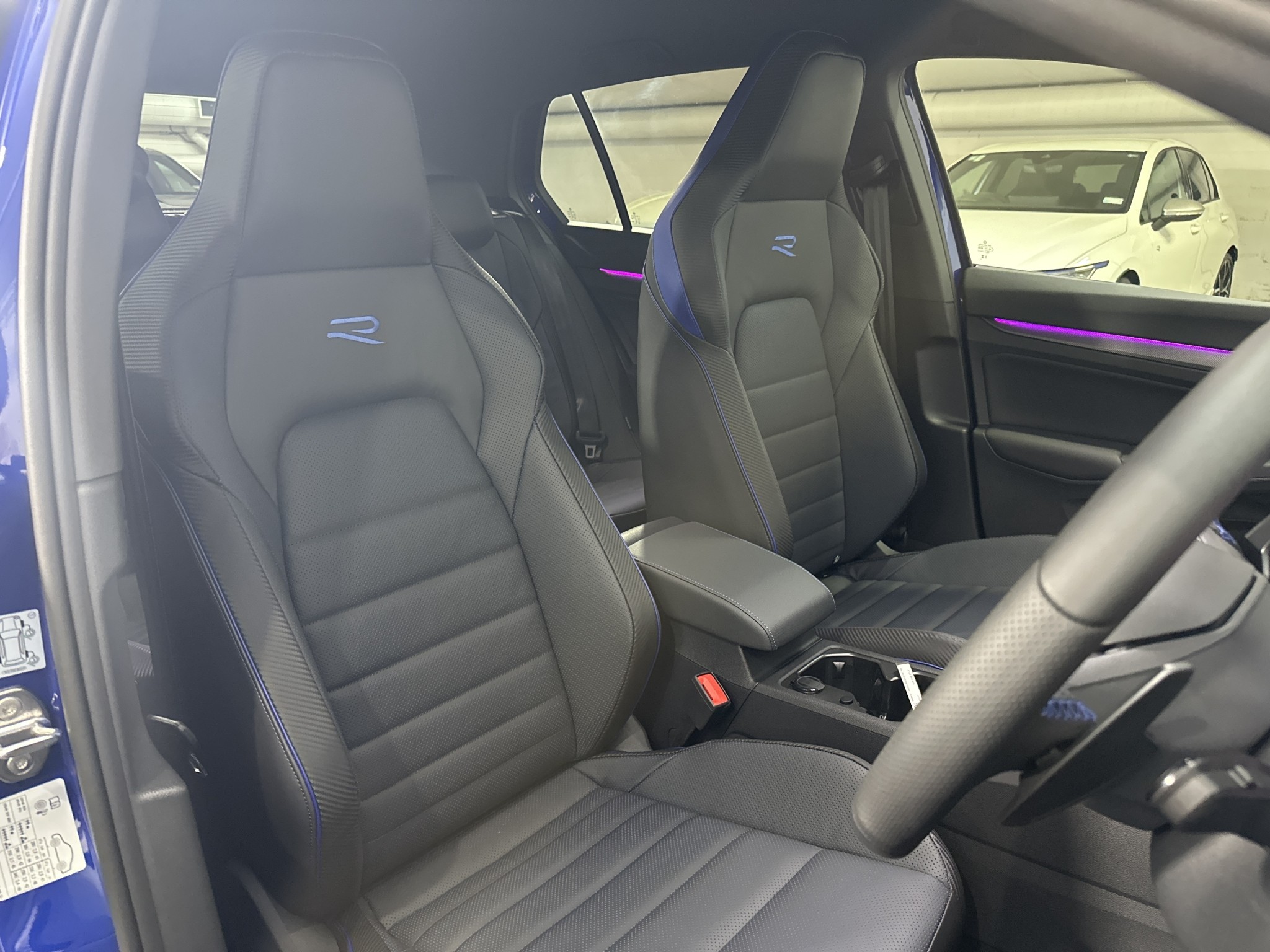 Volkswagen Golf R 8.5