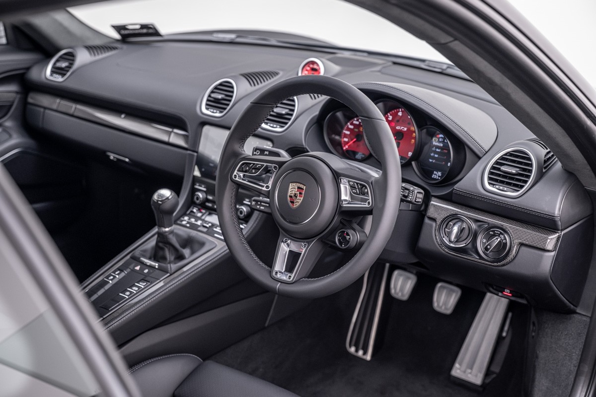 Porsche 718 CAYMAN GTS 4.0