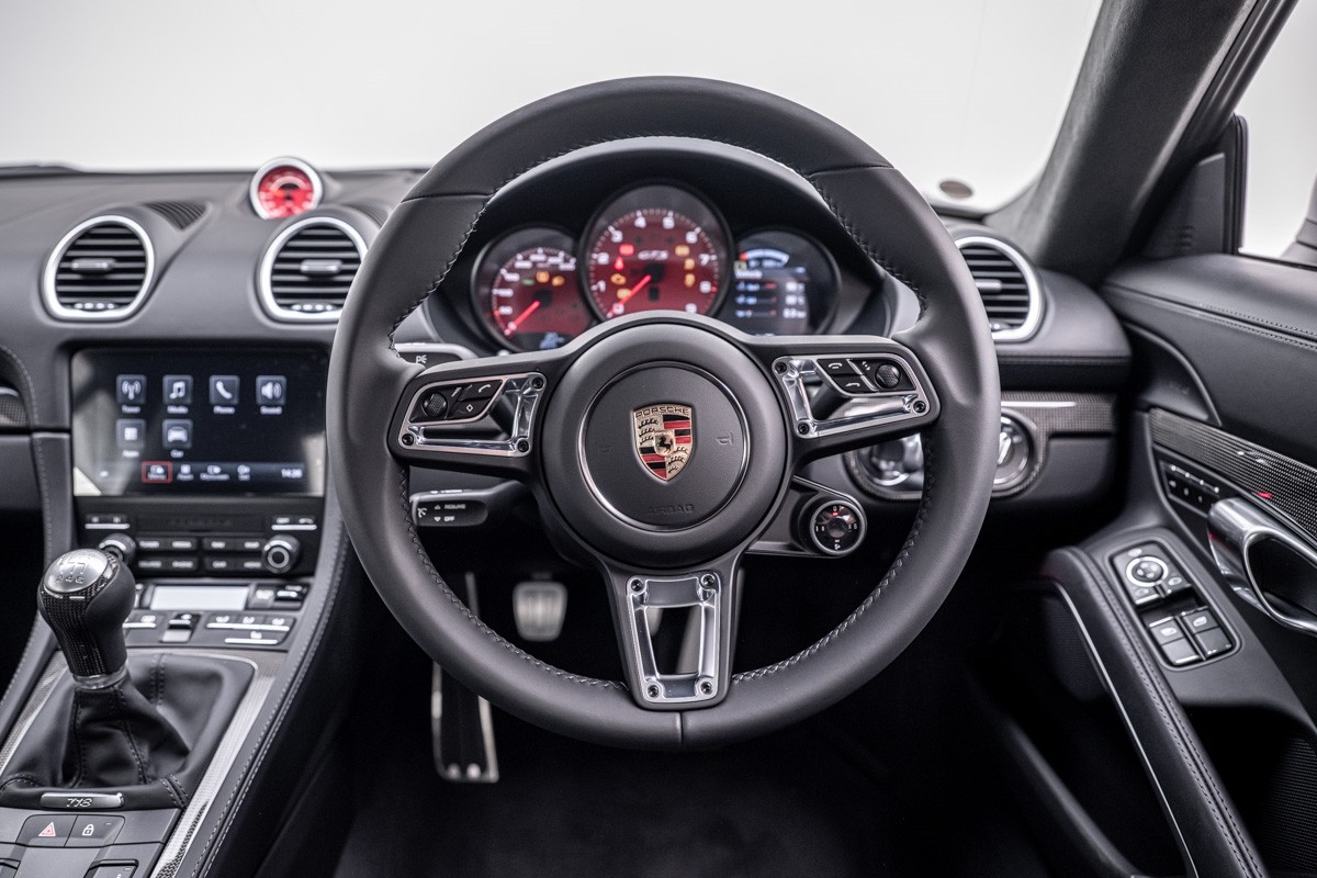 Porsche 718 CAYMAN GTS 4.0